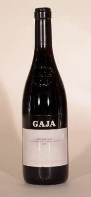 1 Flasche 2001 Gaja Barbaresco, ca.75 cl, 14 % Vol., Abstand zwischen Kapsel und Wein: ca. 2 cm, unverkostet, Kapsel l. berieben sonst sehr guter ...