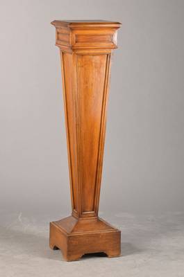 Blumensäule, deutsch, um 1880, Nussbaum massiv, H.ca.135cm