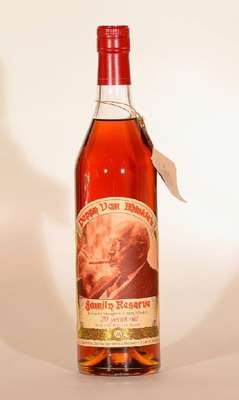 1 Flasche Pappy Van Winkles Reserve 20 Years , Kentucky Straight Bourbon Whisky, ca. 70 cl, 45,2 % Vol., unverkostet, Abstand zwischen Kapsel und ...
