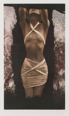 Willi Kissmer, geb. 1951, Halbakt mit zwei Tüchern, Farbradierung, handsign., num. 243/250, Platte 42x24 cm, unter Glas gerahmt, gesamt 62x41 cm