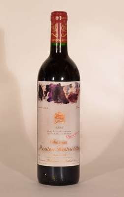1 Flasche 1992 Chateau Mouton Rothschild, Pauillac, Premier Grand Cru Classe, ca. 75 cl,12,5 % Vol., Füllstand: ca. into neck, unverkostet, sehr ...