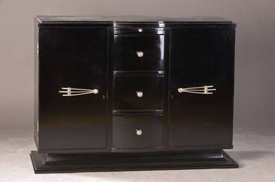 Art-Deco-Schrank, 25/30er Jahre, Schwarz gelackt, Ausziehplatte, 3-schübig, 2-türig, ca. 88x119x41 cm