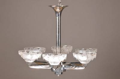 Art-Deco-Deckenlampe, Frankreich, 30er/40er Jahre, Opalglasschirme in schwerer Qualität, 4 Brennstellen, Elektrifizierung nicht geprüft, abstraktes ...