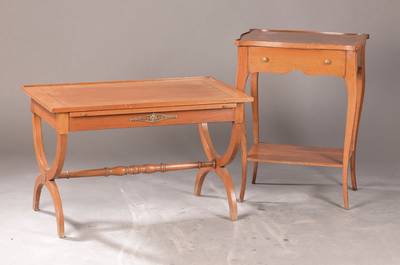 Beistelltisch u. Scherentischchen, deutsch um 1900-1910, Ahorn und Kirschholz, Beistelltisch mit 1 Schubladen, untere Etage, ca. 68x52x40 cm, ...