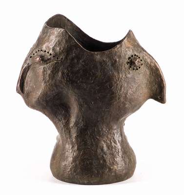 Ekkehard Wiegand, geb. 1944 Bad Reichenhall,Köpfe, Bronzeskulptur mit sekundär integrierter Beleuchtung, monogram. EKK, Gießereistempel Guss ...