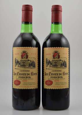2 Flaschen 1970 Chateau La Croix de Gay, Pomerol, Füllstand: je ca. top shoulder, sehr guter Erhaltungszustand, unverkostet, sammelwürdig