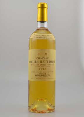 1 Flasche 1975 Chateau Laville Haut Brion, ca. 73 cl, Füllstand: ca. into neck, sehr guter Erhaltungszustand, unverkostet