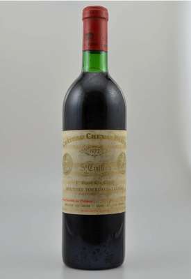 1 Flasche 1972 Chateau Cheval Blanc, Saint-Emilion, 1er Grand Cru Classe, Füllstand: ca. top shoulder, Etikett gebräunt, unverkostet