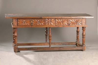 Tisch spanisch, unter Verwendung von Teilen des 18.Jh., 2 Zargenschübe, ca. 80x197x75 cm