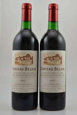 2 Flaschen 1990 Chateau Belair, Saint-Emilion, 1er Cru Classe, je ca. 75 cl, 12,5 % Vol., Füllstände: je ca. into neck, sehr gute ...