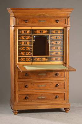 Standsekretär / -kontor, deutsch, um 1870/80, Nussbaumfurnier auf Weichholzkorpus, Kopfschub, 3 untere Schübe, Schreibklappe mit reichem ...