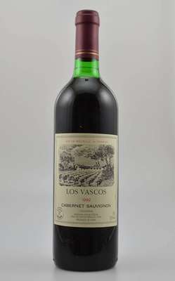 12 Flaschen 1992 Los Vascos, je ca. 75 cl, 12,3 % Vol, Füllstände: top shoulder bis into neck, sehr gute Erhaltungszustände, unverkostet, in OHK