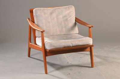 Armlehnsessel / Lounge-Sessel, Dänemark, Firma Danish Control, 60er Jahre, Teakholz massiv, Sitz- u. Rückenkissen mit Alters- u. Gebr.-SP., ca. ...