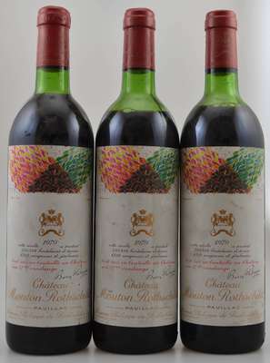 3 Flaschen 1979 Chateau Mouton Rothschild, Pauillac, Premier Grand Cru Classe, je ca. 75 cl, Füllstände: mid shoulder bis top shoulder,Etiketten l. ...