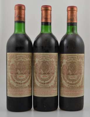 3 Flaschen 1970 Chateau Pichon-Longueville au Baron de Pichon-Longueville, Pauillac, Füllstände: je ca. upper mid shoulder, Etiketten beschmutzt, ...