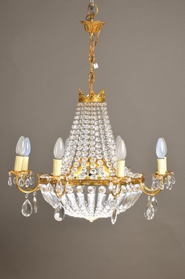Deckenlüster, wohl deutsch, 30er Jahre, 8 Brennstellen aussen und vier Brennstellen innen, reiches Glasgehänge, D. ca. 68 cm, H. 45 cm ohne Kette, ...