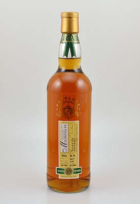 1 Flasche 1967 Peerless Scotch Whisky, Speyside, ca. 70 cl, 40,1 % Vol., distilled at Miltonduff, 36 Years Old, 2004 in die Flascheabgefüllt, ...