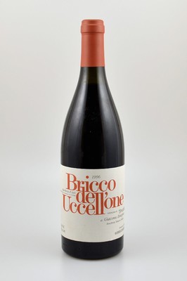 10 Flaschen 1996 Giacomo Bologna Braida Bricco dell' Uccellone, Barbera d'Asti, je ca. 75 cl, 14 % Vol., Abstand zwischen Kapsel und Wein: ...