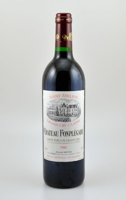 12 Flaschen 1994 Chateau Fonplegade Saint-Emilion Grand Cru, je 75 cl, 12,5 % Vol., Füllstände: je into neck, hervorragende Erhaltungszustände, ...