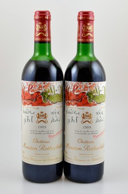 2 Flaschen 1989 Chateau Mouton Rothschild, Pauillac, Premier Grand Cru Classe, je ca. 75 cl, 12,5 % Vol., Füllstände: ca. upper mid shoulder, ...