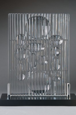 Victor Vasarely, "Erebus", Rosenthal Jahresobjekt, 1982, Glasobjekt, sign. in orig. Koffer, Glasobjekt selbst ca. 33x25 cm