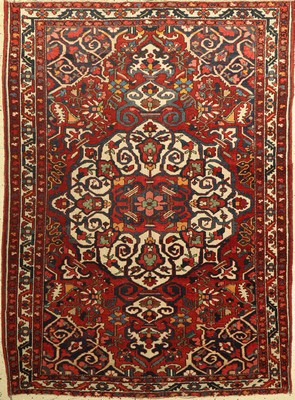 Bachtiar alt, Persien, ca. 60 Jahre, Wolle auf Baumwolle, ca. 200 x 147 cm, EHZ: 4