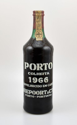 1 Flasche 1966 Nieport Porto Colheita, ca. 75 cl, 21,2 % Vol., guter Erhaltungszustand, importiert durch die Rheinische Weinhandelsgesellschaft in ...