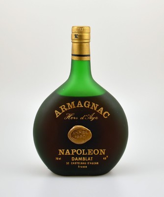 1 Flasche 1950 Armagnac, Hors d' Age, Napoleon Damblat, ca. 70 cl, 40 % Vol., Abstand zwischen Kapsel und Armagnac: ca. 4,5 cm, guter ...