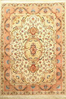 Täbriz "Part-Silk" fein (60 RAJ) Persien, ca. 20 Jahre, Korkwolle mit und auf Seide, ca.216 x 155 cm, EHZ: 2(fachkundig gereinigt)