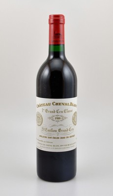 12 Flaschen 1988 Chateau Cheval Blanc, Saint-Emilion, 1er Grand Cru Classe, je 75 cl, 12,5 % Vol., Füllstände: je into neck, hervorragende ...