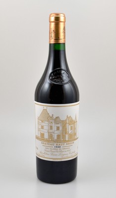 12 Flaschen 1988 Chateau Haut Brion, Pessac-Leognan, Premier Grand Cru Classe, je 75 cl, 12,5 % Vol., Abstand zwischen Kapsel und Wein: je ca. 1 cm, ...