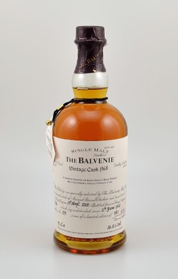 1 Flasche 1968 Single Malt Scotch Whisky, ca. 70 cl, 50,8 % Vol., distilled at the Balvenie Distillery, 32 Years Old, im Jahr 2000 in die Flasche ...