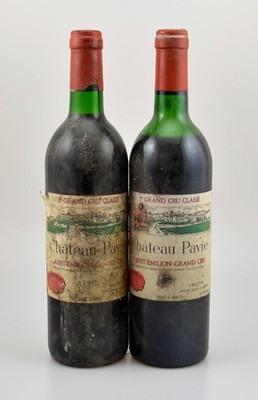 2 Flaschen Chateau Pavie, Jahrgänge: 1x 1987 1x 1991, Saint-Emilion, 1er Grand Cru Classe, je ca. 75 cl, 12,5 % Vol., Füllstände:ca. mid shoulder ...