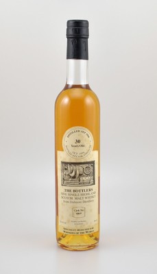 1 Flasche 1966 Fine Single Highland Scotch Malt Whisky,, distilled at Dalmore Distillery, ca. 50 cl, 54,1 % Vol., 30 Years Old, im Jahr 1996 ...