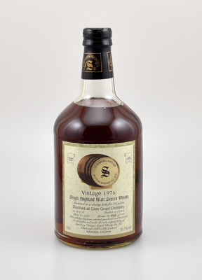 1 Flasche 1976 Single Malt Scotch Whisky, ca. 70 cl, 57,7 % Vol., distilled at Glen Grant Distillery, 26 Years Old, im Jahr 2002 abgefüllt, Limited ...