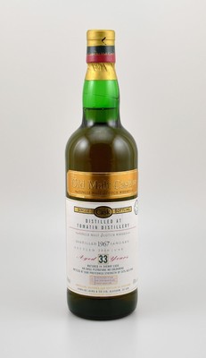 1 Flasche 1967 Single Malt Scotch Whisky, distilled at Tomatin Distillery, ca. 70 cl, 50 % Vol., 33 Years Old, im Jahr 2000 abgefüllt, limitiert auf ...