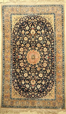 Nain fein (9 La), Persien, ca. 50 Jahre, Korkwolle mit Seide, ca. 264 x 163 cm, EHZ: 2-3