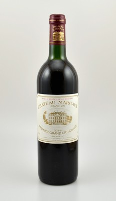 1 Flasche 1988 Chateau Margaux, Margaux, Premier Grand Cru Classe, ca. 75 cl, 12,5 % Vol., Füllstand: top shoulder, hervorragender ...