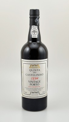 6 Flaschen 1994 Quinta do Castelinho Vintage Porto, je 75 cl, 20 % Vol., Etiketten z.T. l. beschmutzt, in OHK, Provenienz: Aus einer privaten ...