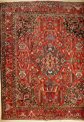 Bachtiar, Persien, um 1920/30, Wolle auf Baumwolle, ca. 491 x 420 cm, EHZ: 3