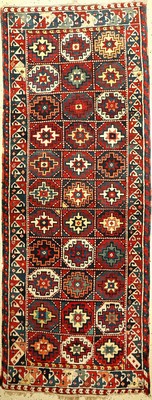 Moghan "Galerie" antik, Kaukasus, Ende 19.Jhd., Wolle auf Wolle, ca. 275 x 106 cm, EHZ: 2-3 (Abschlüße beschädigt), voller ...