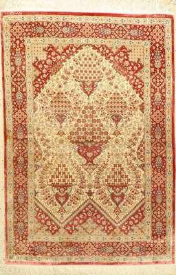 Seiden Ghom "Nirumand" fein (3x Signiert), Persien, ca. 15 Jahre alt, reine Naturseide, ca. 148 x 100 cm, EHZ: 2 (fachkundig gereinigt). ...