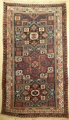 Sumakh antik, Kaukasus, um 1900, Wolle auf Wolle, ca. 303 x 177 cm, EHZ: 2-3
