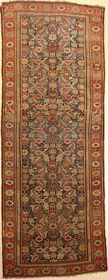 Kurdischer Läufer antik, Persien, um 1900, Wolle auf Wolle, ca. 328 x 126 cm, EHZ: 4 kleines Loch