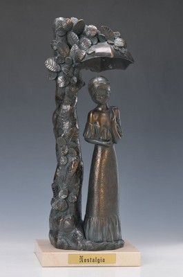 Große Bronzeskulptur, Italica, verso bezeichent Mod. Joses. Pat. 4012, auf Marmorsockel, H. 52 cm
