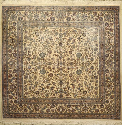 China, ca. 50 Jahre, Korkwolle, ca. 243 x 253 cm, EHZ: 3