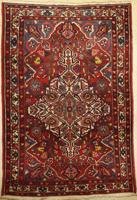 Bachtiar, Persien, um 1950/60, Wolle auf Baumwolle, ca. 206 x 143 cm, EHZ: 3
