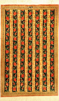 Seiden Ghom "Kazemi" fein (Signiert), Persien, ca. 15 Jahre alt, reine Naturseide. Dekorativer Seiden Ghom mit Shawl Muster, ca. 100 x 56 ...