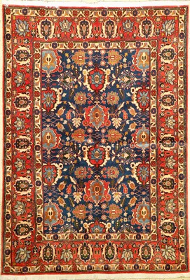 Veramin alt, Persien, ca. 50 Jahre, Wolle auf Baumwolle, ca. 208 x 145 cm, EHZ: 2 (fachkundig gereinigt).