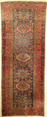 Garadjeh alt, Persien, um 1930, Wolle auf Baumwolle, ca. 271 x 102 cm, EHZ: 4